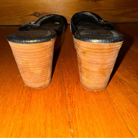 Tory Burch Patti Wedge Sandals - Picture 4 of 10